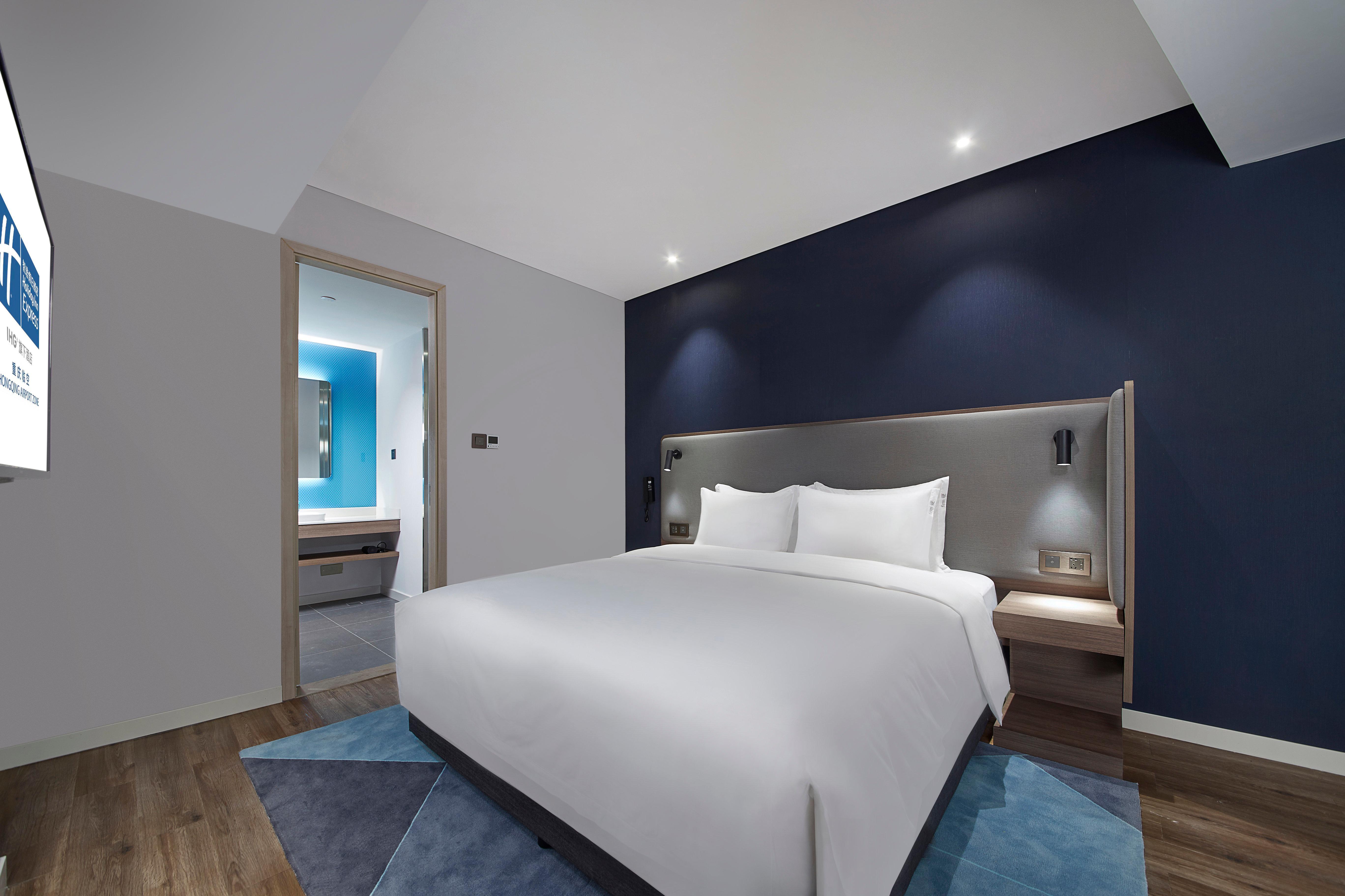 Holiday Inn Express Chongqing Airport Zone By Ihg Exterior photo